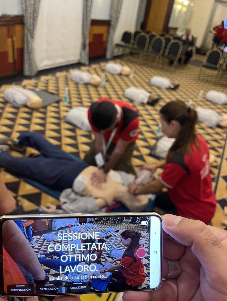 RIALLINEAMENTO DELLE COMPETENZE PER GRANDI AZIENDE NEL PRIMO SOCCORSO AZIENDALE CON BLSD AGGIUNTIVO.
